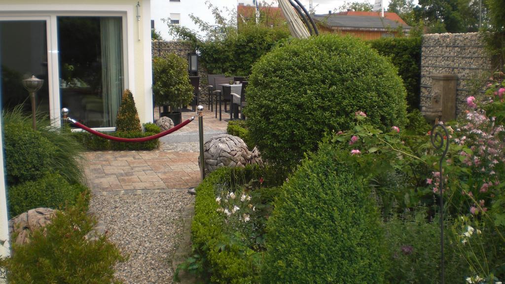 Hotel Villa Rosa Allershausen Exterior foto